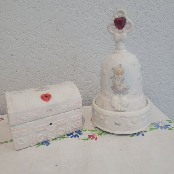 Vintage Precious Moments July Birthstone Bell and Trinket Box ruby hearts sweet - Picture 1 of 16